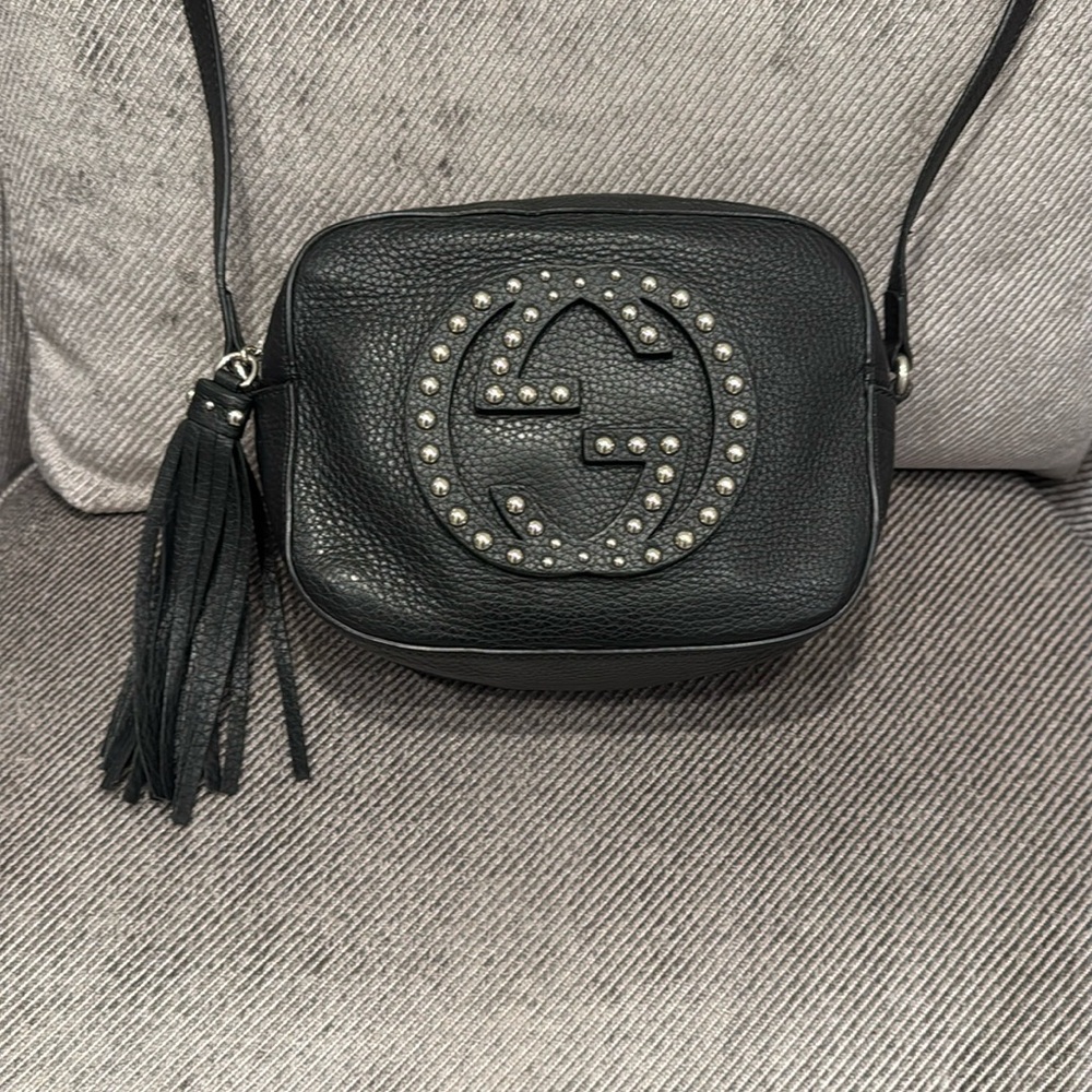 Gucci Soho Disco Crossbody Bag
Studded Leather Small / black